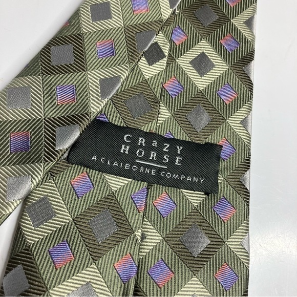 Crazy Hourse 100% silk tie geometric pattern - Picture 4 of 5